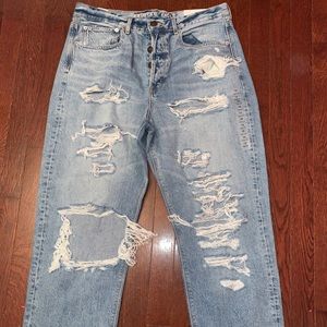 AMERICAN EAGLE 90’s BOYFRIEND JEANS